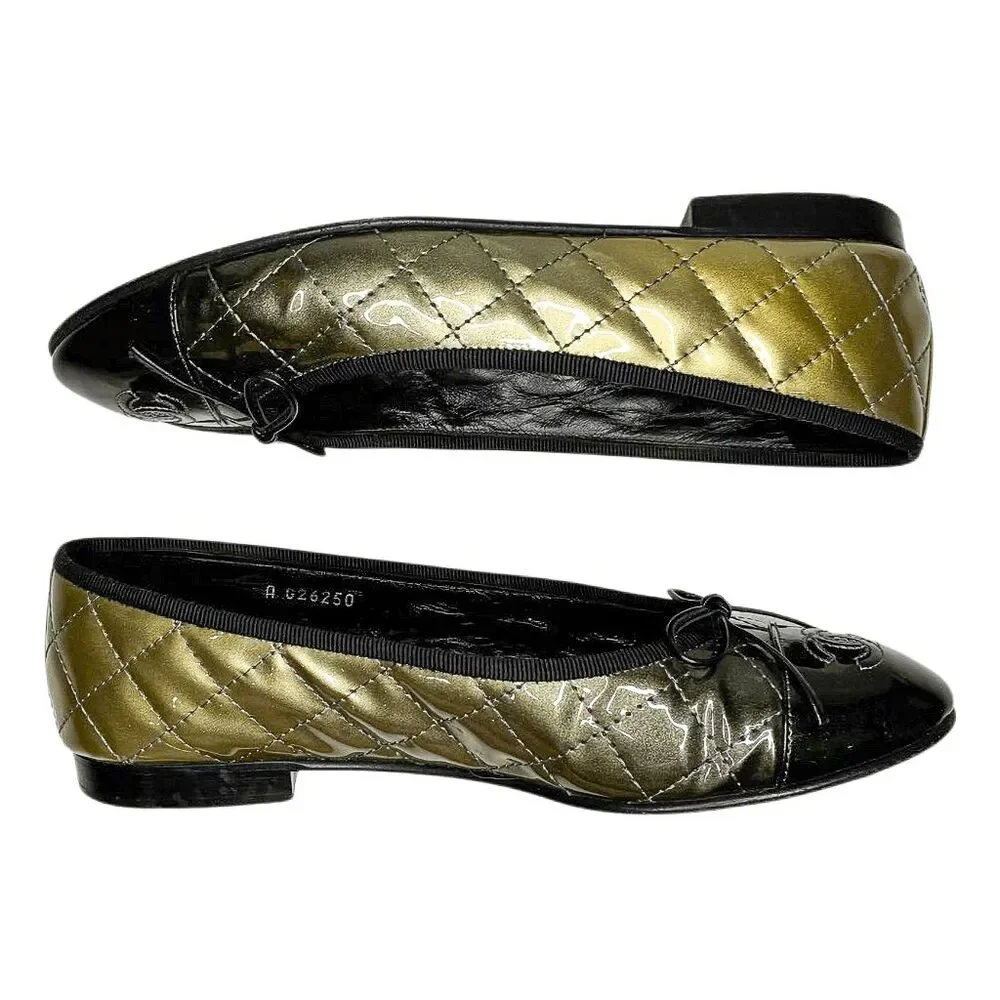 Chanel G26250 Ballet Flats EU 37 Black Patent Cap Toe CC Bow w/ Box Dust Bags